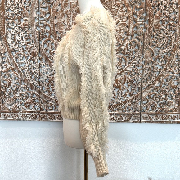 Fashion Nova Crew Neck Cream Knit w/ Fringe Sweater- size M - Picture 8 of 11